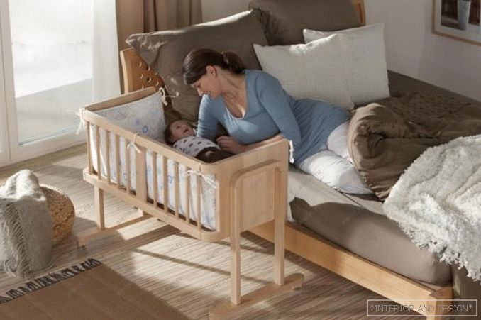 Dječji krevetić u roditeljskoj spavaćoj sobi - 1
