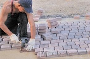 Postavljanje opločnika na beton