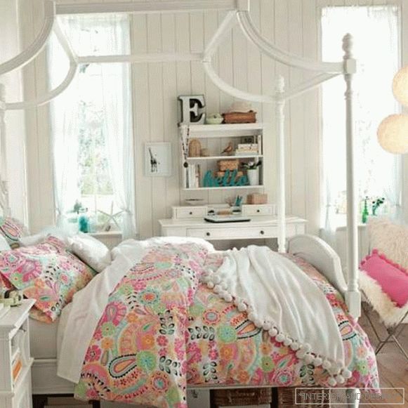 Fotografija spavaće sobe za djevojčicu od 12 godina