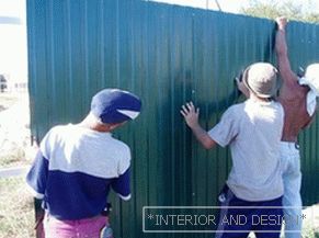 Ugradnja metalnog profila za ogradu